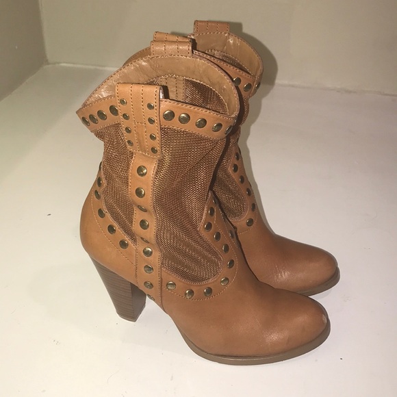 BCBGeneration Ankle Cowboy Boots - Picture 3 of 7